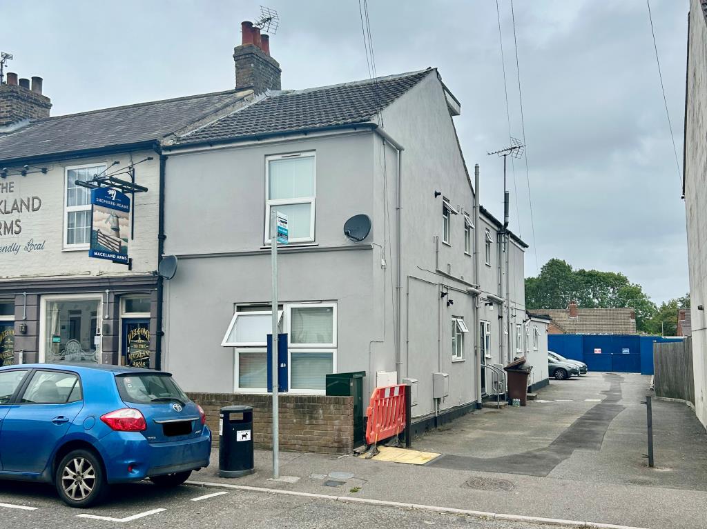Lot: 38 - FREEHOLD BLOCK OF FLATS FOR INVESTMENT - Freehold block of flats